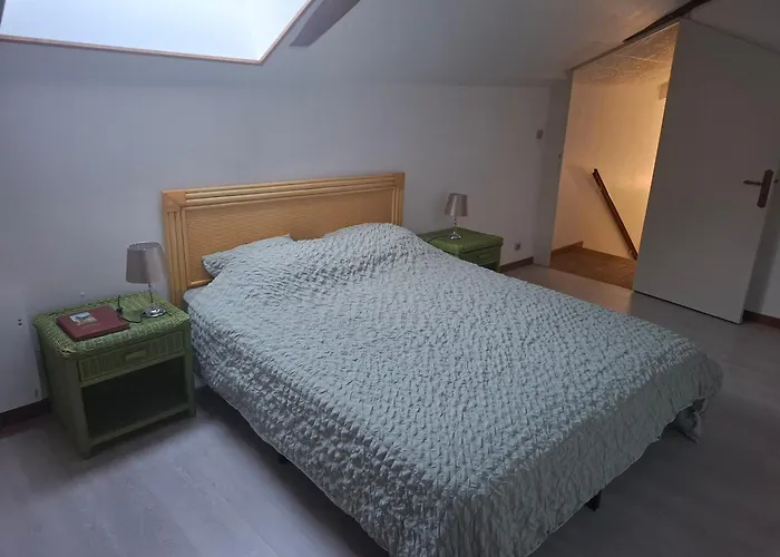 Namasté 'au Vieux Poitiers' 1 Rue Pierre Semard 86530 *